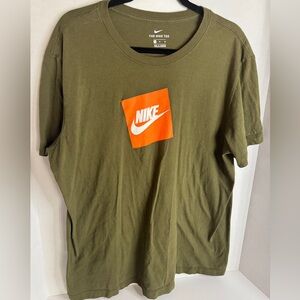 Nike Olive Green T-Shirt Men’s XL Orange Box Logo Graphic Short Sleeve Tee